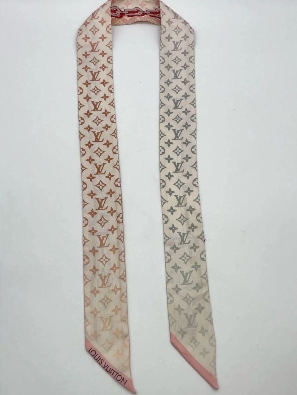 Louis Vuitton Bandeau BB Rising
Confidential Scarf